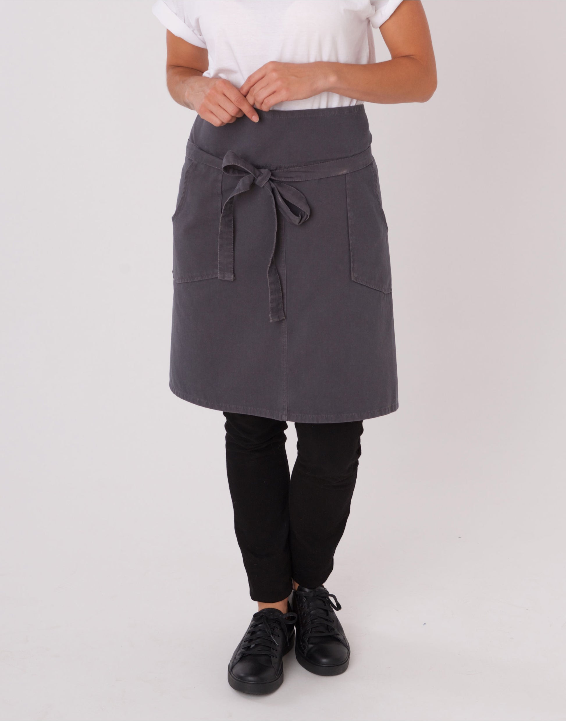 Dennys DP132 Originals Waist Apron with Pockets - COOZO